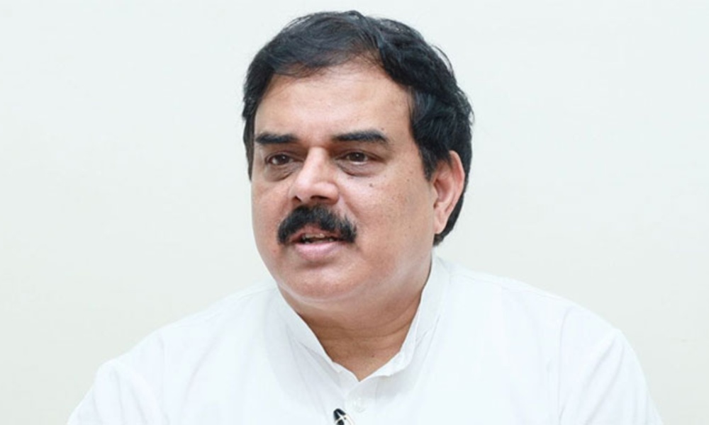 AP: జగన్ కోడి కత్తికి ఎక్కువ.. గొడ్డలికి తక్కువ జగన్ కి రీ కౌంటర్ ఇచ్చిన నాదెండ్ల !