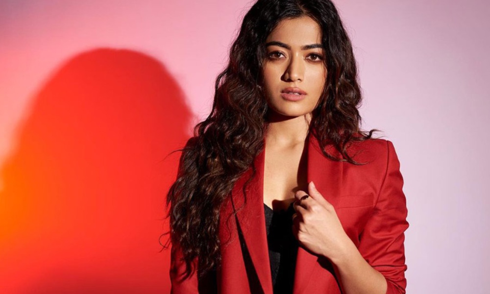 Rashmika: నా ప్రియుడితో సినిమా చేస్తే బాగోదు… ఆ హీరోయిన్ కి వార్నింగ్ ఇచ్చిన రష్మిక… తప్పుకున్న నటి?