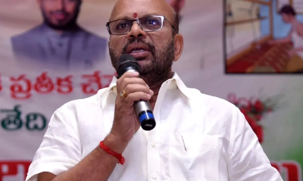 AP: వైసీపీకి అనుకూలంగా పిఠాపురం వర్మ…. సంచలనంగా మారిన ముద్రగడ కుమార్తె వ్యాఖ్యలు!