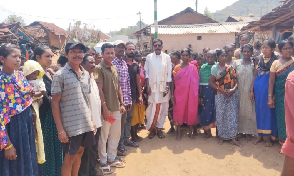 Pawan Kalyan: గ్రామం మొత్తానికి చెప్పులు కొన్న పవన్ కళ్యాణ్… సంతోషంలో గిరిజన గ్రామస్తులు!