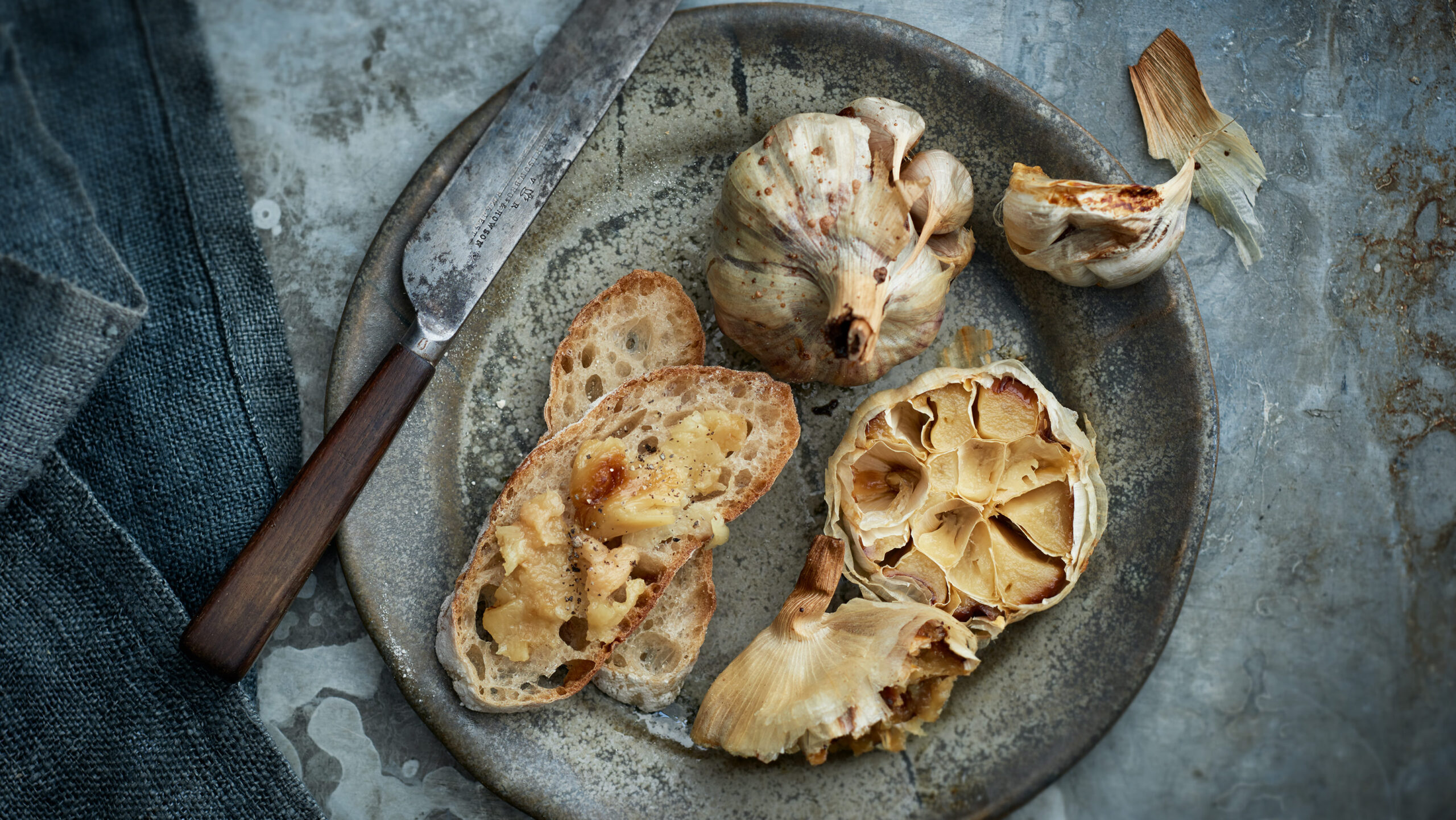 కాల్చిన వెల్లుల్లి తినడం వల్ల ఎన్నో లాభాలు.. ఈ షాకింగ్ విషయాలు మీకు తెలుసా?