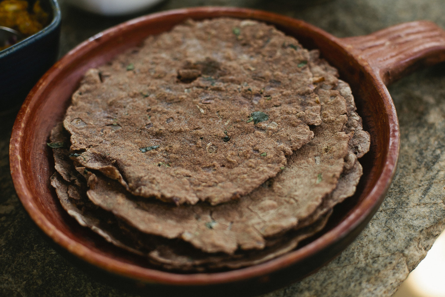 రాగి రొట్టెలు తినడం వల్ల ఇన్ని లాభాలా.. ఎముకలకు బలంతో పాటు ఆ బెనిఫిట్స్!