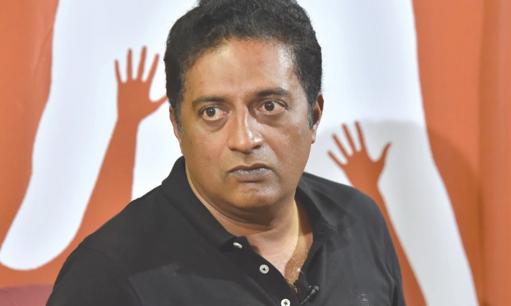 Prakash Raj: జస్ట్ ఆస్కింగ్ అంటూ మరో సంచలన ట్వీట్ చేసిన ప్రకాష్ రాజ్….చెప్పగలరా అంటూ?