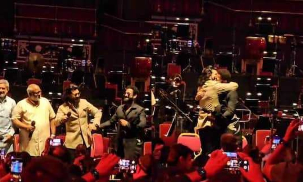 Ram Charan -Ntr: ఎన్టీఆర్ పై ముద్దుల వర్షం కురిపించిన చరణ్… నాటు నాటు పాటకు చిరు బాలయ్య స్టెప్పులు.. తారక్ రియాక్షన్ ఇదే!