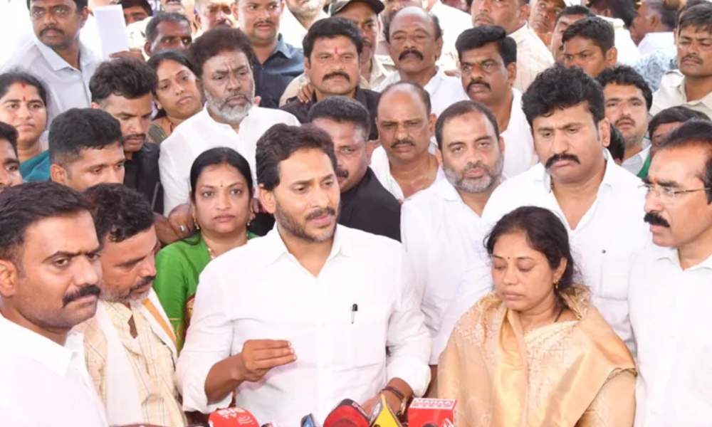 Y.S.Jagan: వీర జవాన్ మురళి నాయక్ కుటుంబానికి రూ. 25 లక్షలు ప్రకటించిన జగన్!