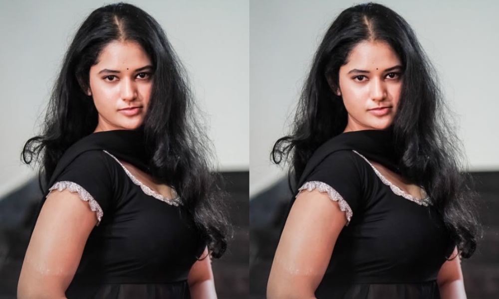 Alekhya Chitti Pickles: సినిమా ఛాన్సులు కొట్టేసిన పికిల్స్ పాప… హీరో ఎవరో తెలుసా?