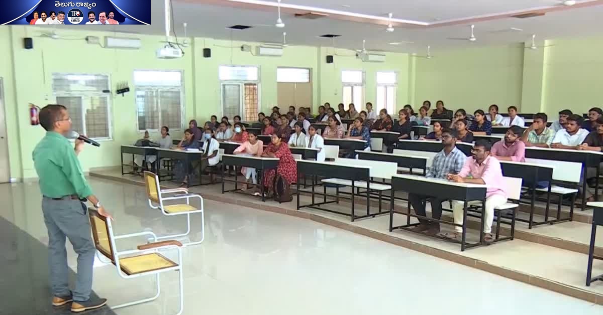 విద్యాసంస్థలలో నాన్ లోకల్ సీట్లపై ఏపీ కీలక నిర్ణయం.. ఆ 15 శాతం కూడా ఉండదు!