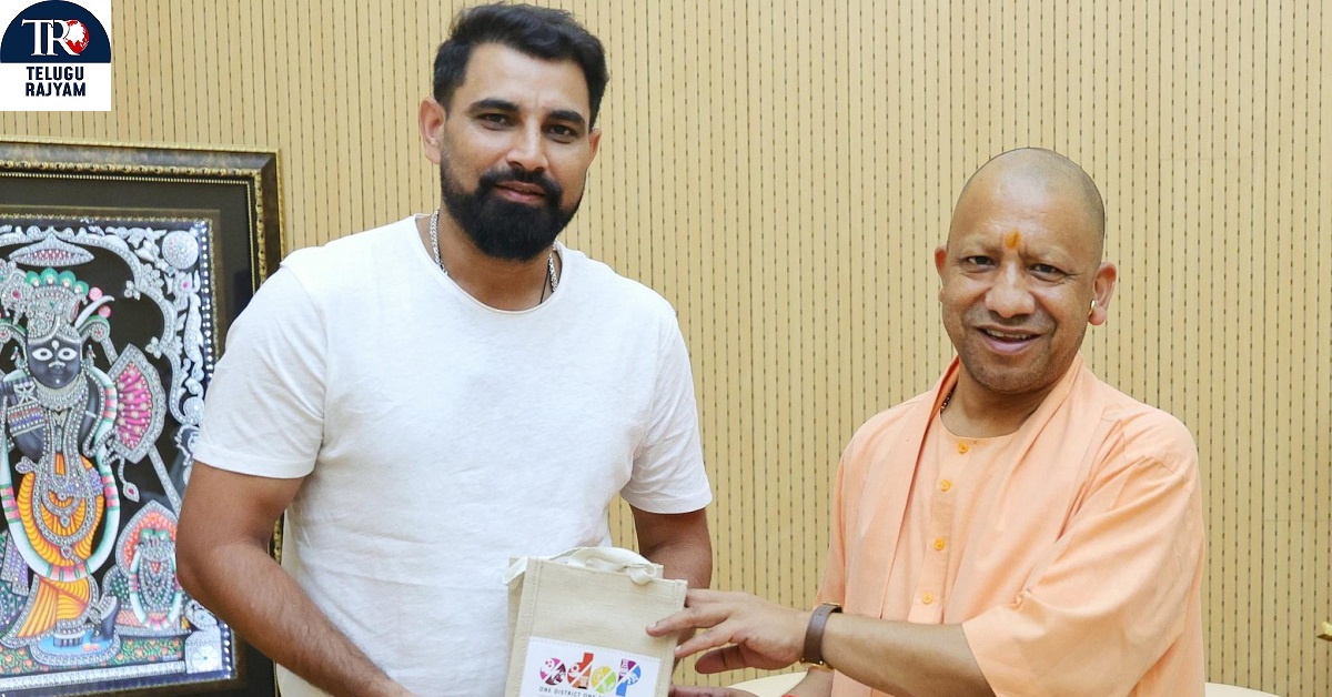 CM Yogi Adityanath: ఉత్తరప్రదేశ్ ముఖ్యమంత్రితో టీమిండియా బౌలర్.. ఏంటీ మ్యాటర్?