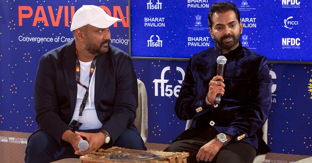 Vishwambhara: చిరంజీవి ‘విశ్వంభర’ ఎక్స్‌క్లూజివ్ ఎపిక్ బుక్‌ను కాన్స్‌లో లాంచ్ చేసిన నిర్మాత విక్రమ్ రెడ్డి