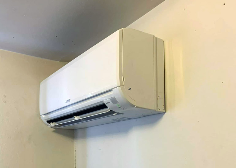 ఏసీలో ఎక్కువసేపు ఉండే వాళ్లకు షాకింగ్ న్యూస్.. ఏసీ వల్ల ఏకంగా ఇంత ప్రమాదమా?