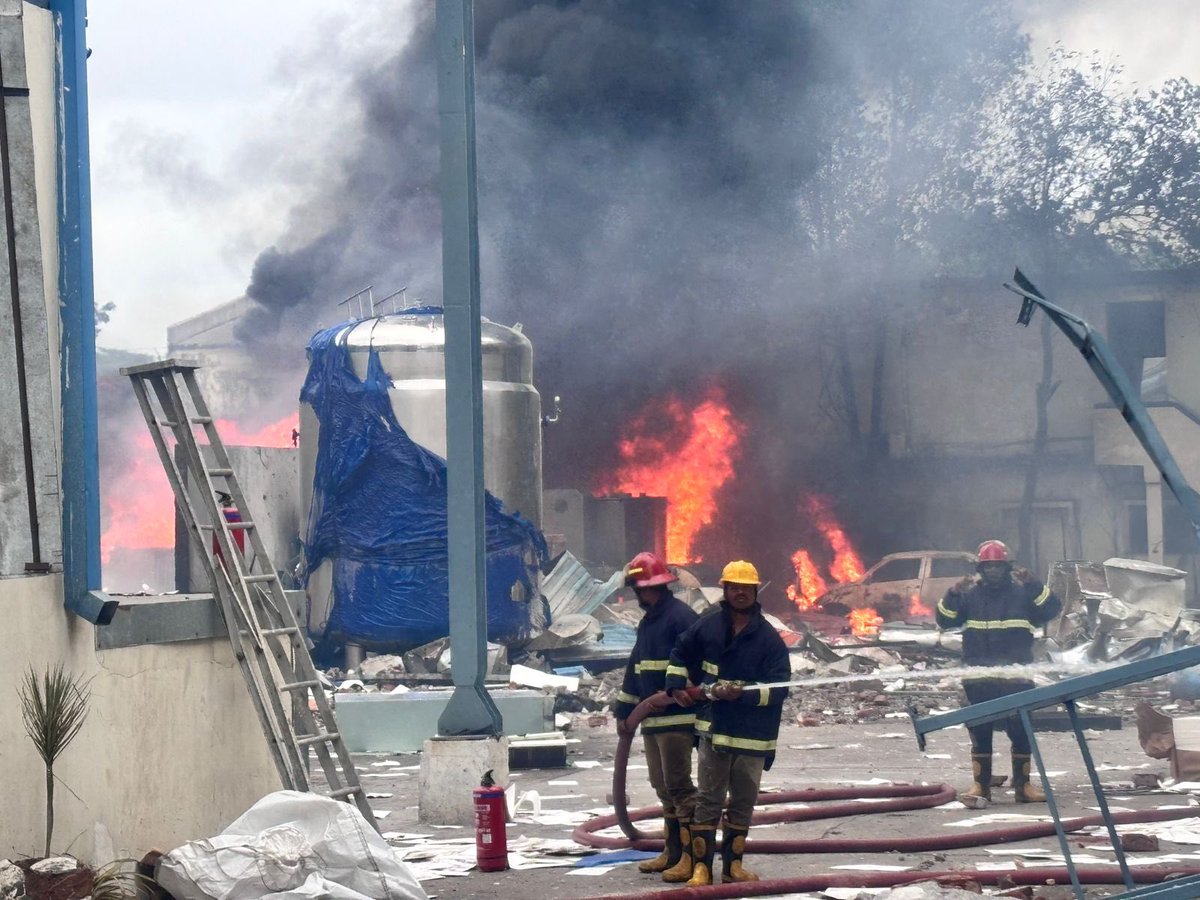 Patancheru Fire accident: పాశమైలారంలో భారీ పేలుడు.. 10 మంది మృతి