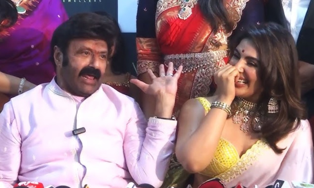 Balakrishna: బాలయ్య కాళ్లు పై పడిన స్టార్ హిరోయిన్… ఉలిక్కిపడ్డ బాలయ్య!