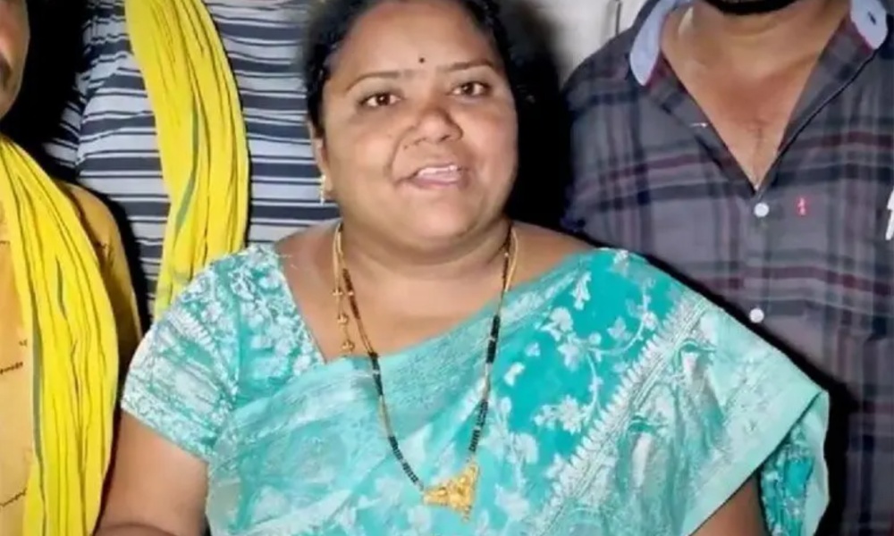Kumari Aunty: కుమారి ఆంటీ క్రేజ్ వేరే లెవెల్.. సినిమా ప్రమోషన్లలో బిజీ బిజీగా?