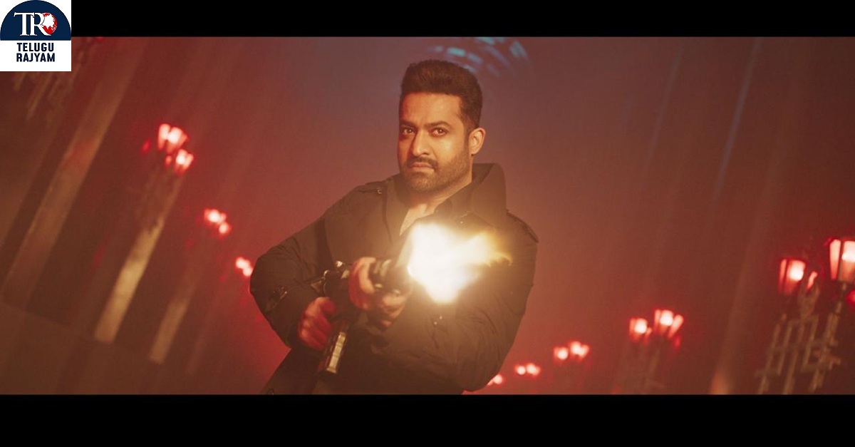 War 2: మ్యాన్ ఆఫ్ మాసెస్‌ను ఎన్టీఆర్‌ను హ్యూమన్ మిషన్‌లా చూపించాం – ‘వార్ 2’ డిజైనర్ అనైతా