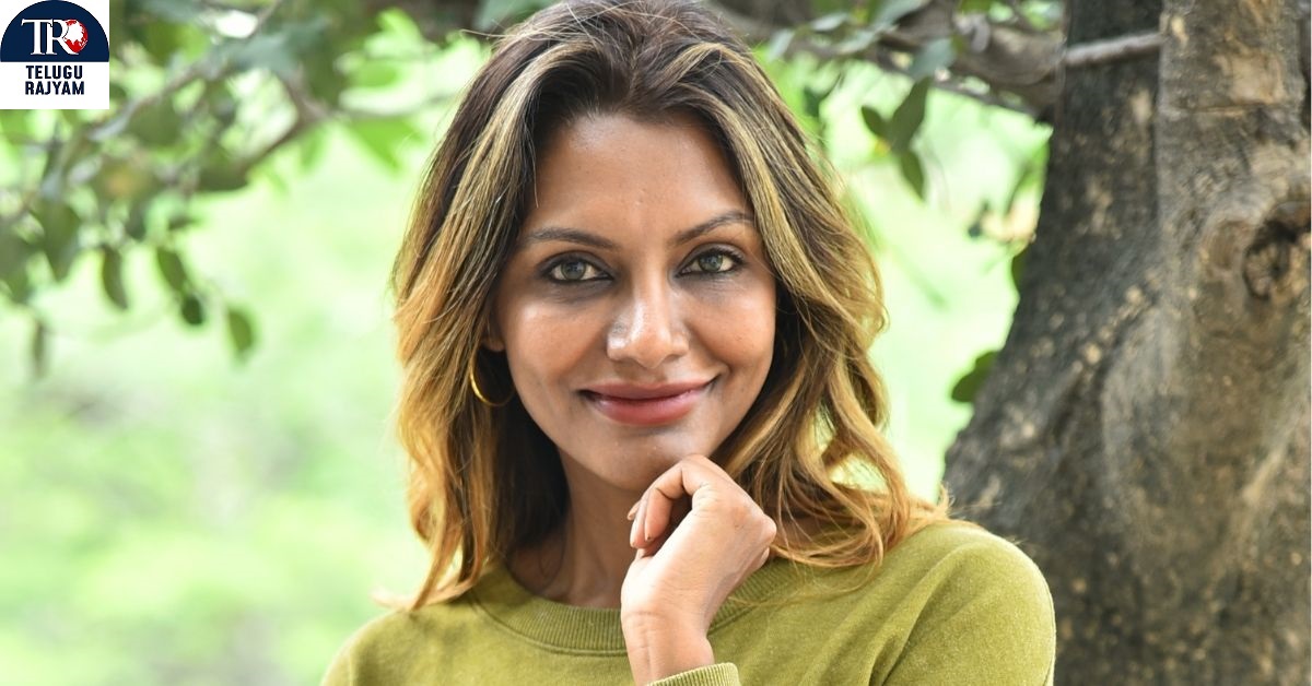 Director Praveena Paruchuri: ‘కొత్తపల్లిలో ఒకప్పుడు’, ‘C/O కంచరపాలెం’ లాగే ప్రేక్షకుల ఆదరణ పొందుతుందనే నమ్మకం ఉంది: డైరెక్టర్ ప్రవీణ పరుచూరి