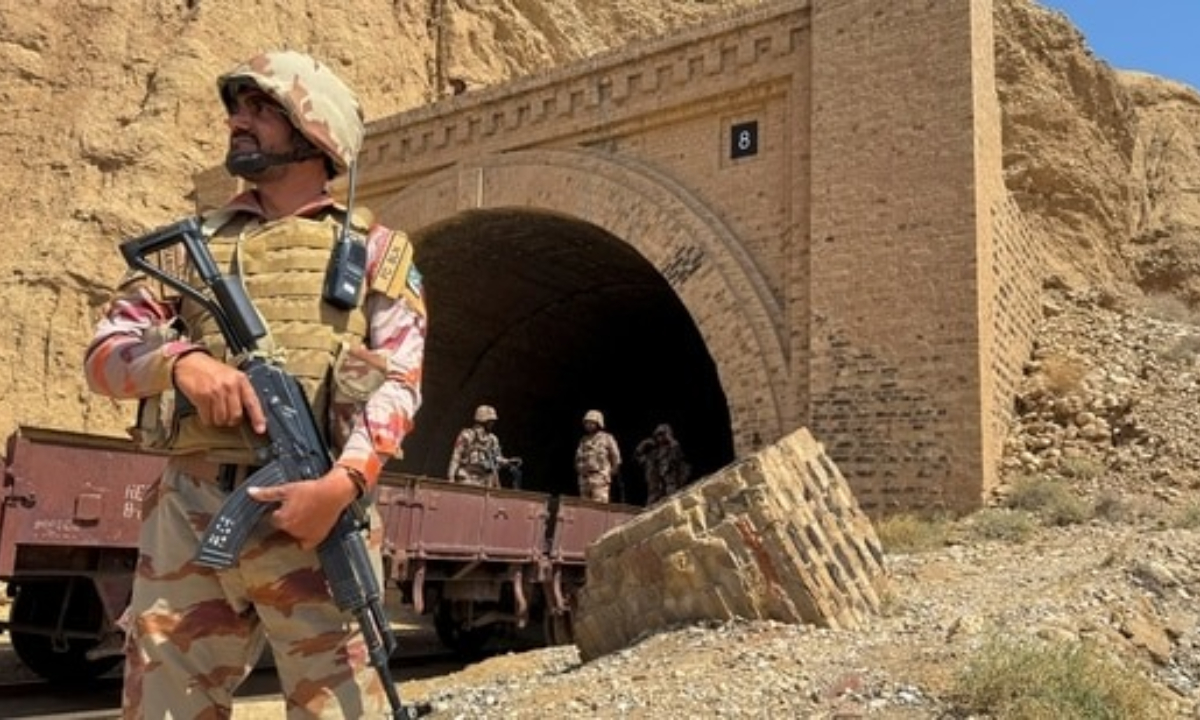 పాకిస్థాన్‌లో టెన్షన్ టెన్షన్.. బలూచిస్థాన్ లో 47 మంది ఉగ్రవాదులు హతం..!