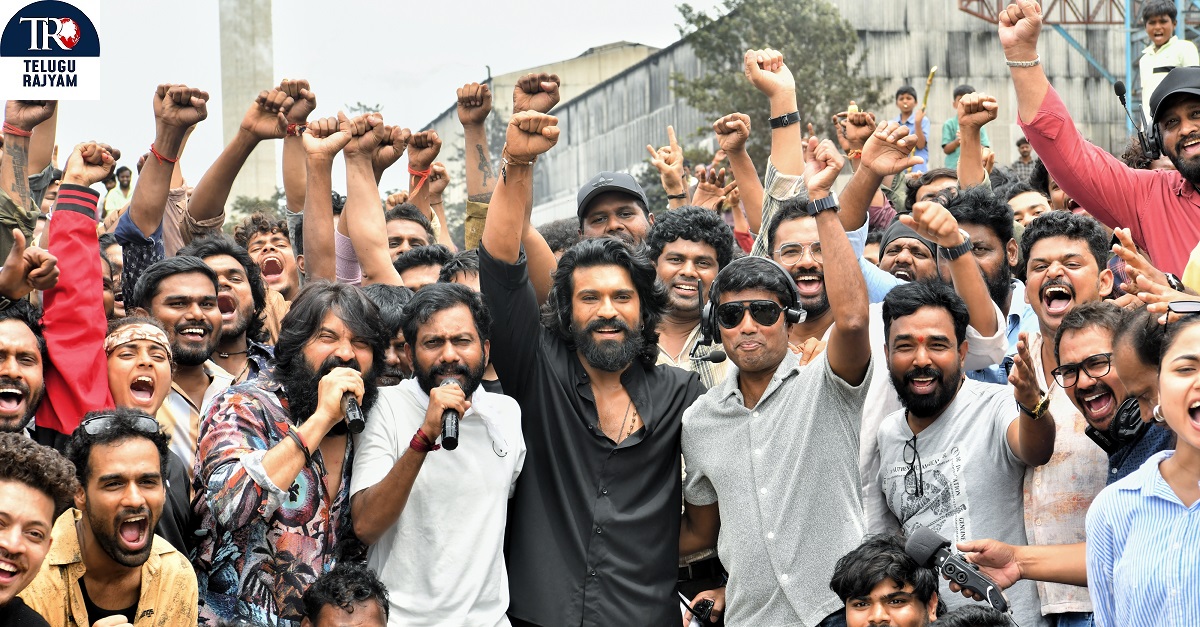 Peddi Song: రామ్ చరణ్ ‘పెద్ది’ కోసం మైసూర్‌లో 1000+ మంది డ్యాన్సర్స్ తో సాంగ్ షూటింగ్ ప్రారంభం