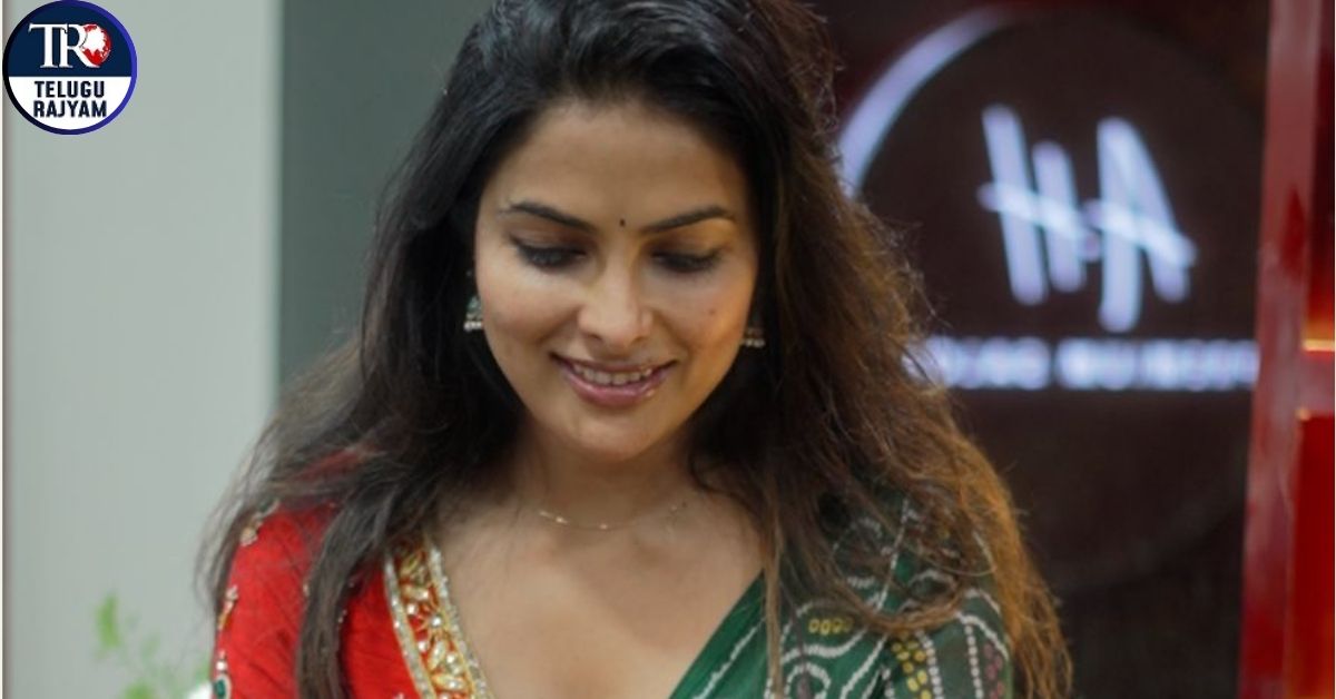 Amjad Habib Premium Salon: అమ్జాద్ హబీబ్ ప్రీమియం సెలూన్ న్యూ బ్రాంచ్ హీరోయిన్ దివి చేత ప్రారంభం