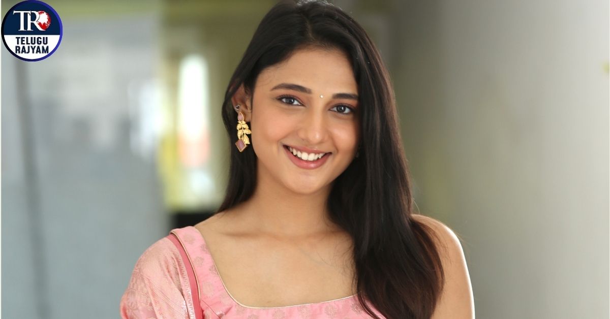 యాక్షన్ ఫాంటసీ ఎలిమెంట్స్ తో మిరాయ్ విజువల్ వండర్ ఎక్స్‌పీరియెన్స్ ఇస్తుంది: హీరోయిన్ రితికా నాయక్