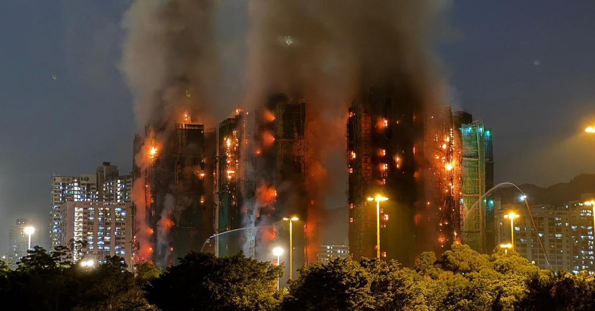 హాంకాంగ్‌లో భారీ అగ్నిప్రమాదం.. అపార్ట్‌మెంట్లలో చిక్కుకుని 13 మంది సజీవదహనం..!